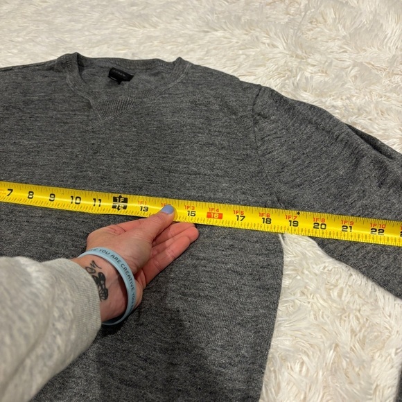 J. Crew Men’s Cotton Crew Neck Raglan Sweater Gray Size Small - Picture 5 of 9